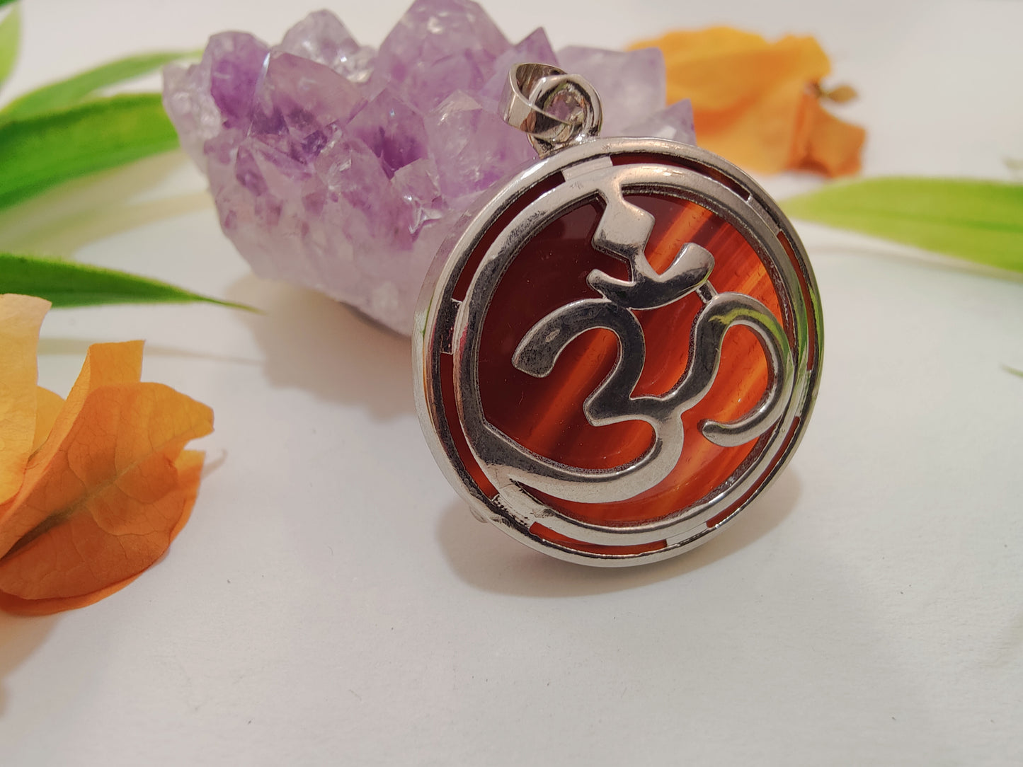 Hassonite Gomed Om Pendant
